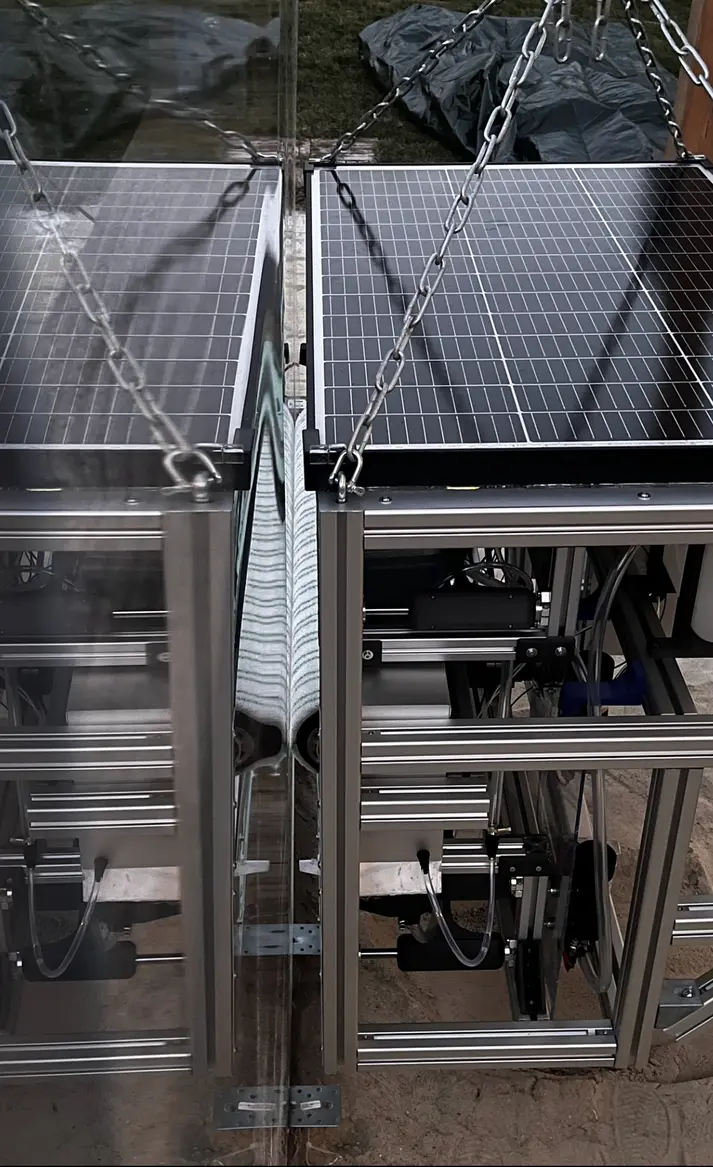 SkyScrubber cleaning unit with solar panel and microfiber roller driven by Nanotec motors.